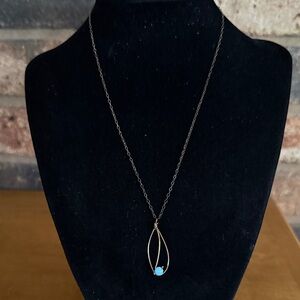 Vintage dainty chain and wire pendant marked 925